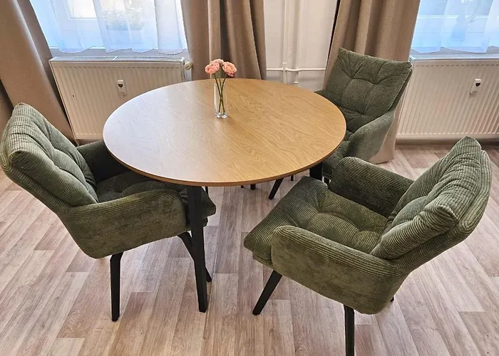 Prostorny Apartman V Centru - Wi-Fi, Netflix
